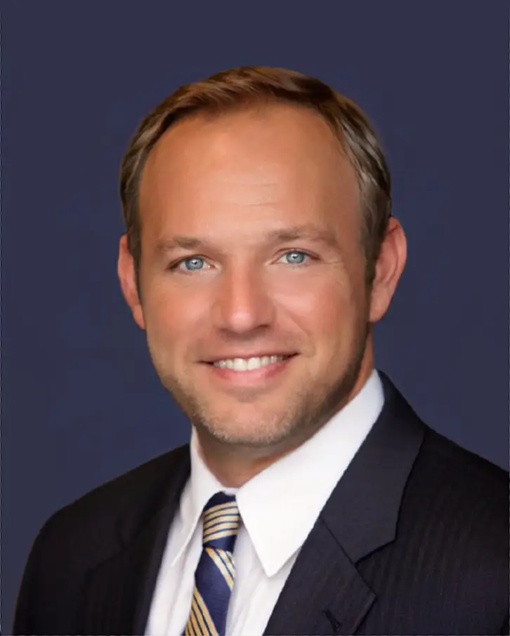 About 2 Roger Fishel professional headshot, independent financial advisor in Florida